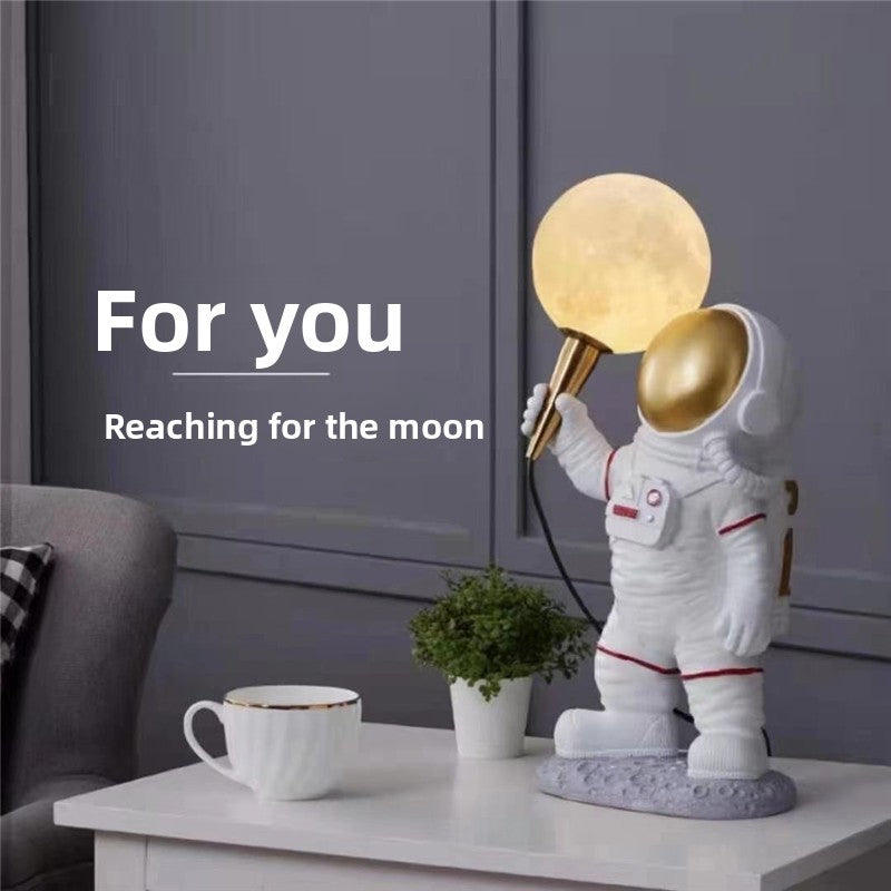 Astronaut Ornaments Table Lamp