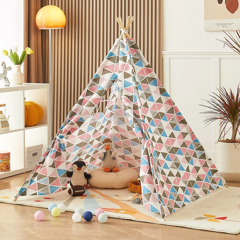 tipi enfant avec motifs triangulaires colorées