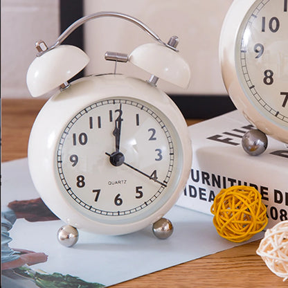 réveil analogique métal rétro silencieux pour enfant – horloge quartz bureau