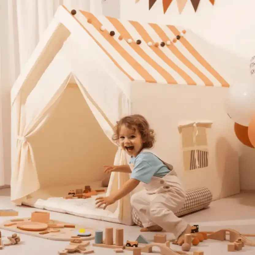 tente enfant cyan avec tapis et décorations | MagicNest™