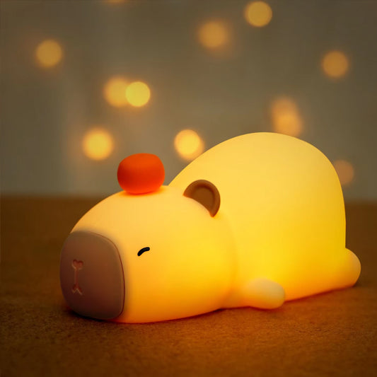 capybara veilleuse enfant capylight sur le ventre