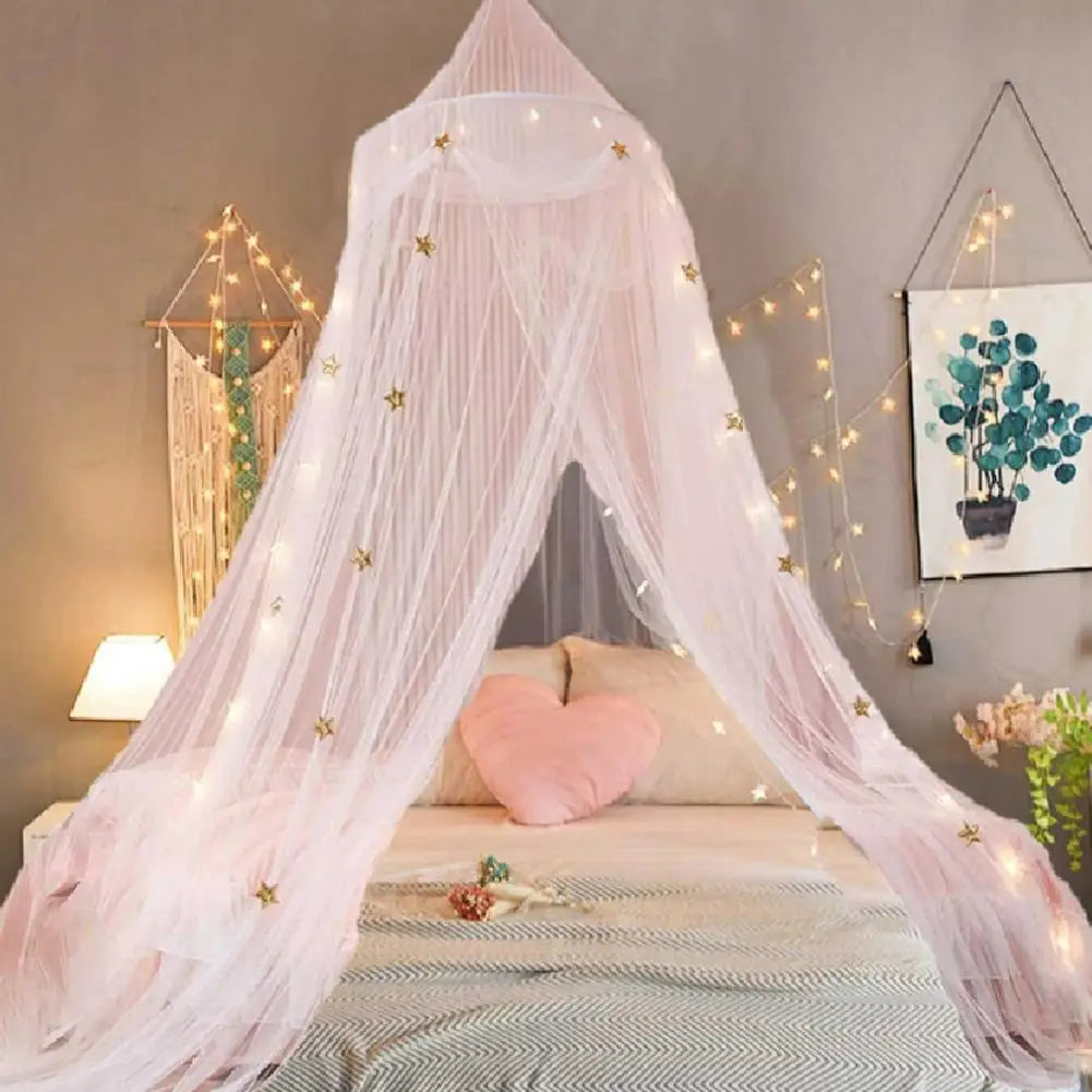 ciel de lit rose poudre BedSkyNet sur lit