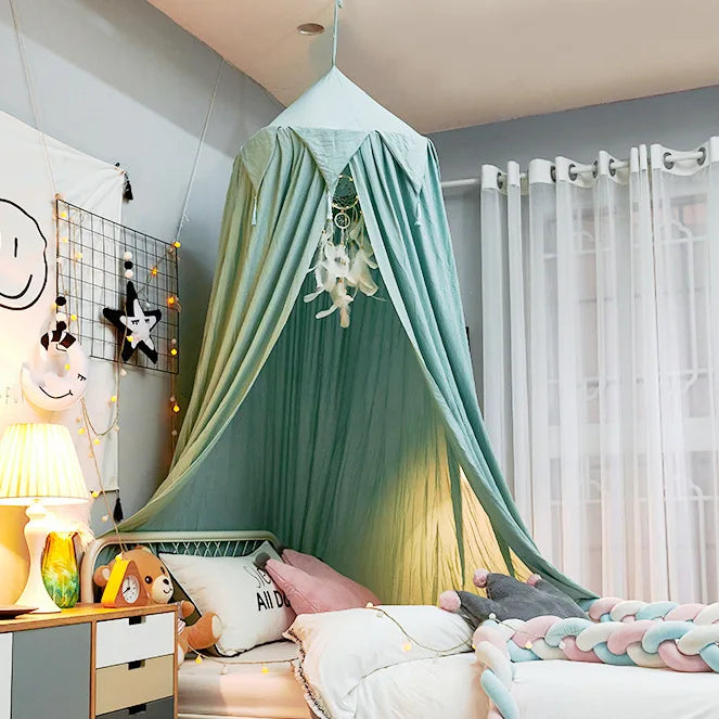 ciel de lit enfant  dome en pompon vert  