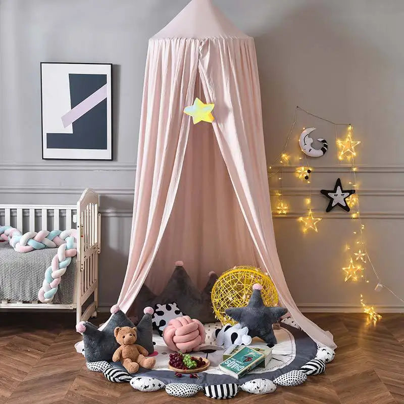ciel de lit enfant rose dragee moutarde en dome suspendu pour coin de jeu