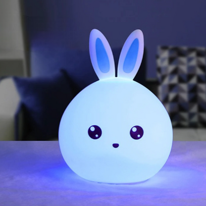 douce lumiere de veilleuse enfant lapin