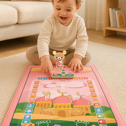enfant joue sur tapis de jeu enfant rose