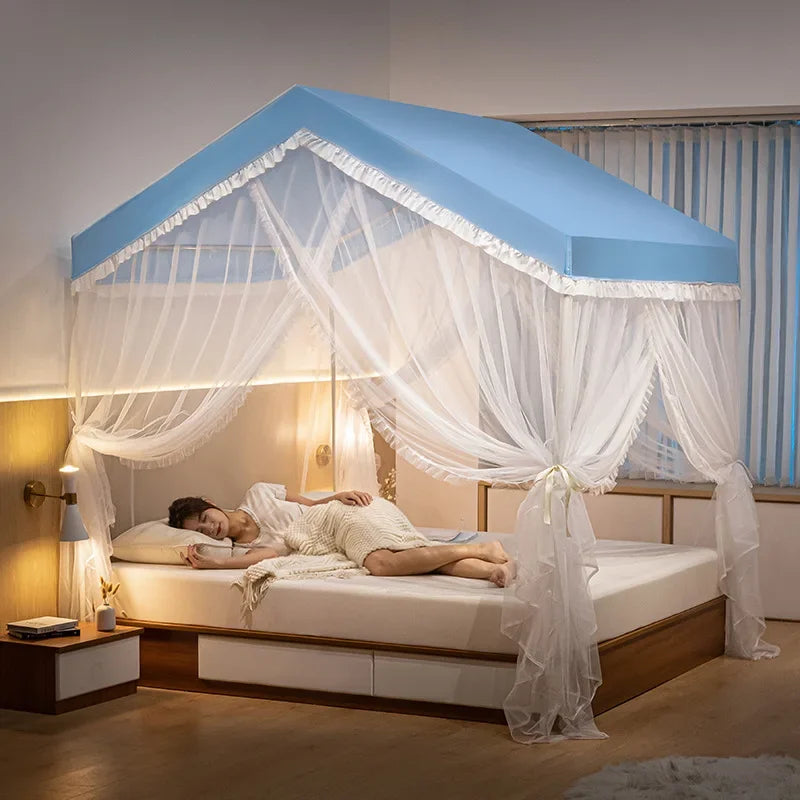 grand ciel de lit cabane bleu ouvert