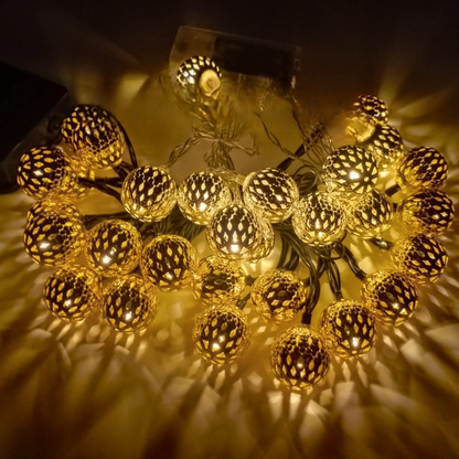 guirlandes lumineuse lumiereautonome bijou doré chaine
