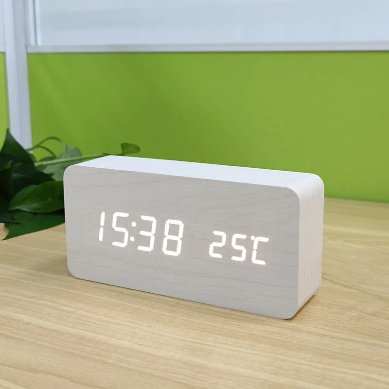 reveil numerique en bois precisclock blanc
