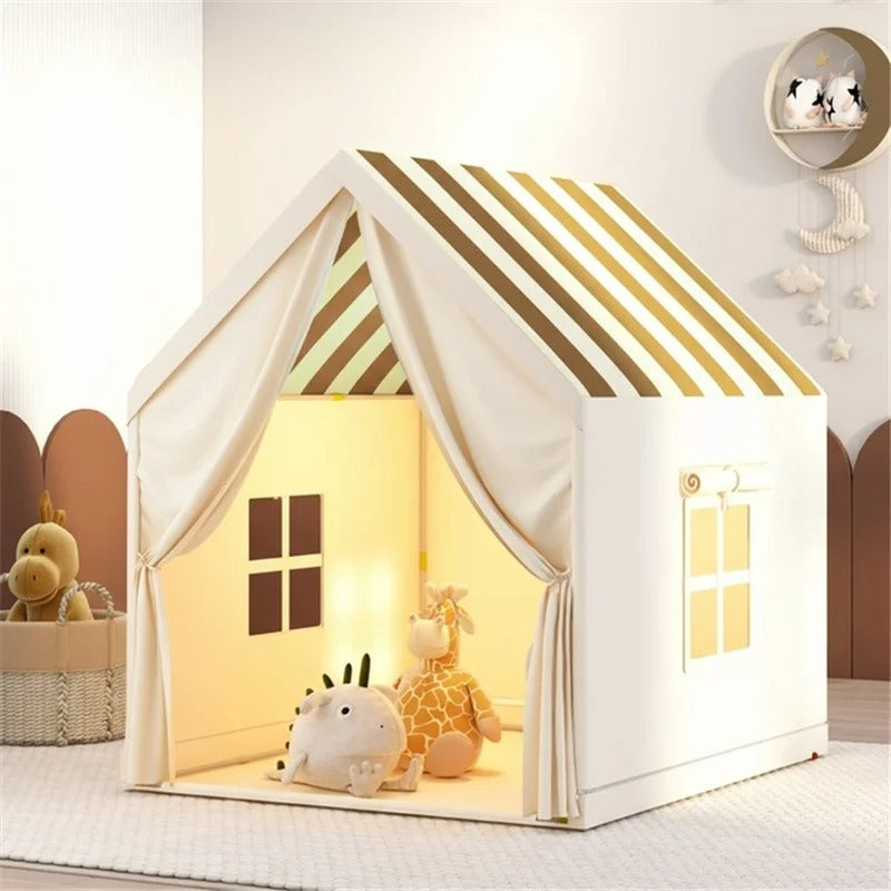 tente cabane enfant rose avec tapis et décorations | MagicNest™ - Mon Univers Enfant