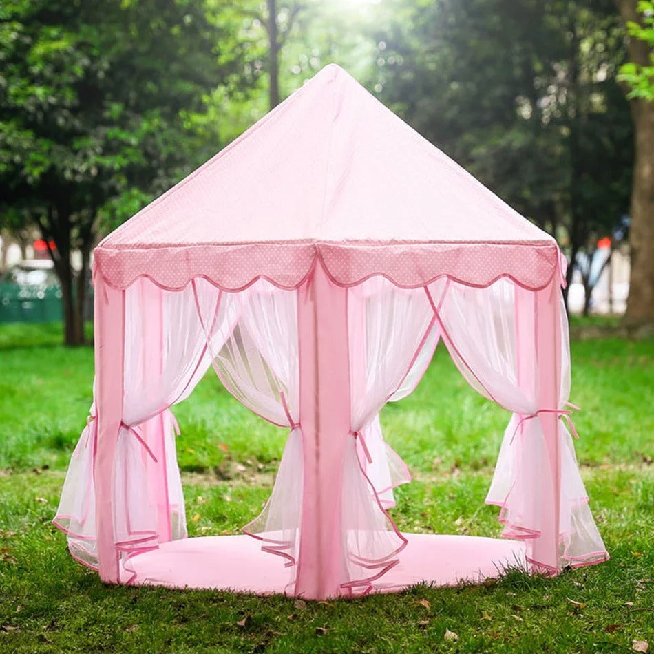 tente enfant TentePrincesse rose dans le jardin