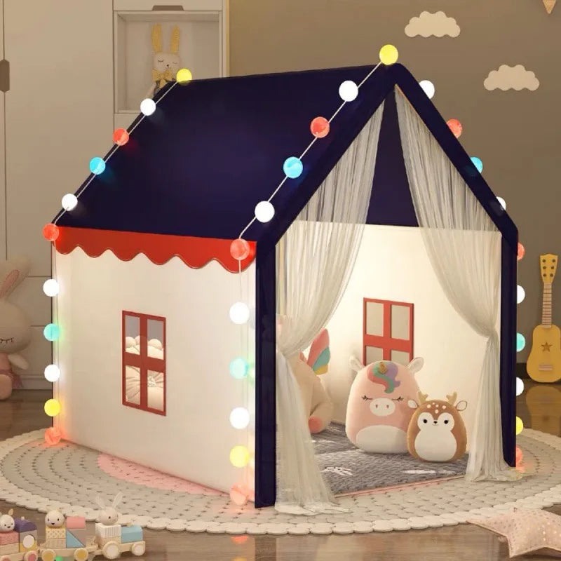tente enfant chambre bleu avec guirlandes et tapis