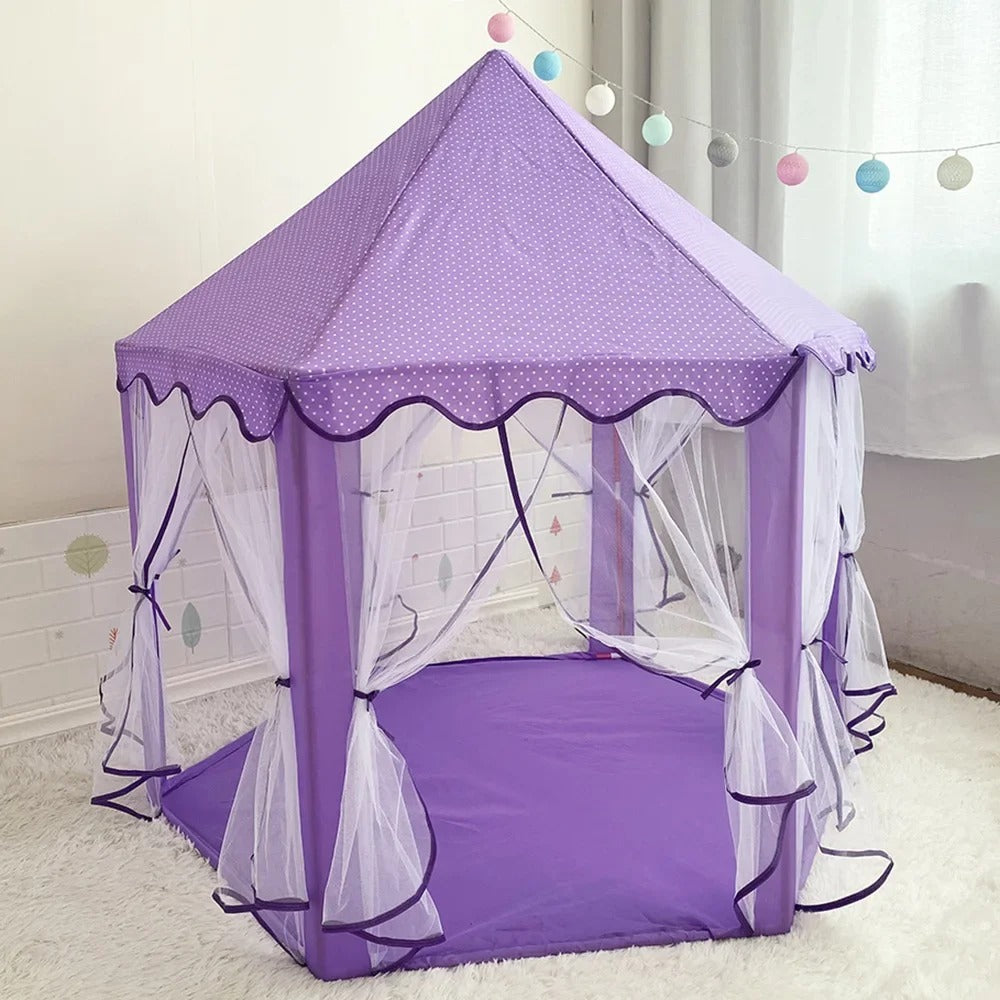 tente enfant pentagone PrincessHouse violette dans une chambre