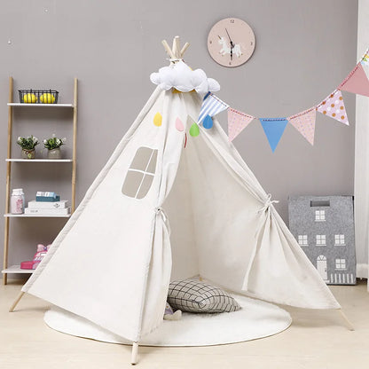 tipi enfant blanc avec guirlande au salon