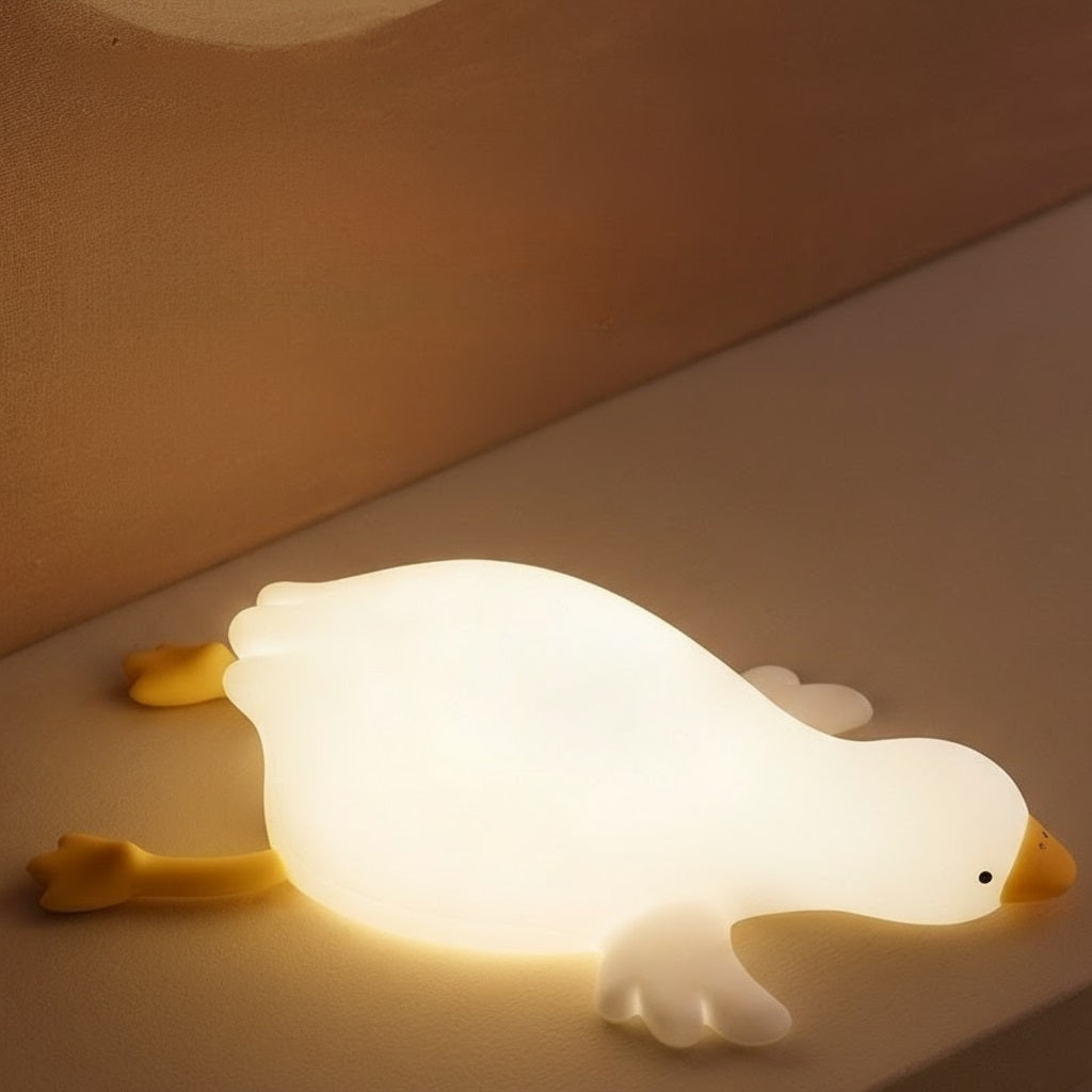 veilleuse enfant doucenuit canard couché