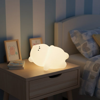 veilleuse enfant doucenuit ours couche sur table enfant